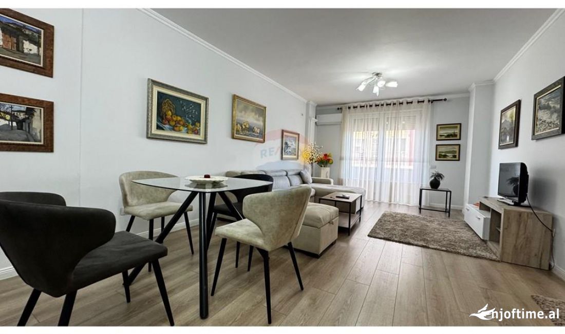Shtepi me qera Apartament ne Tirane, 1+1, Mobilimi E mobiluar, Pagesa 700  Euro.