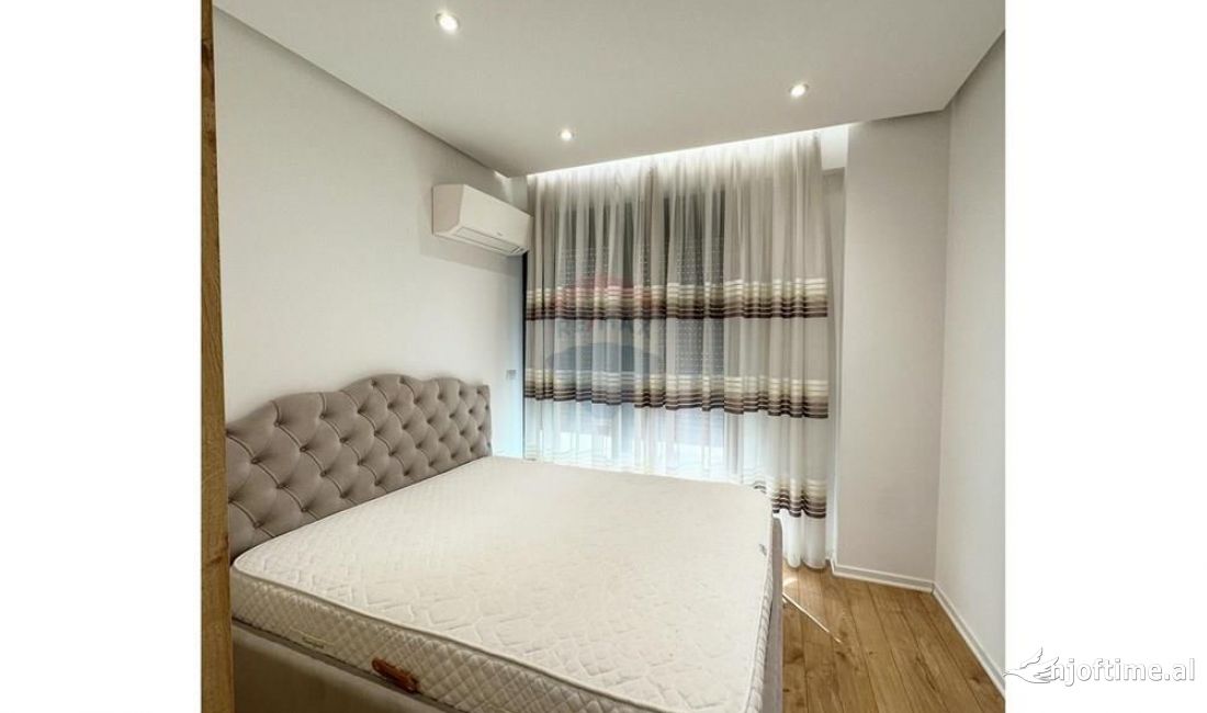 Shtepi me qera Apartament ne Tirane, 1+1, Mobilimi E mobiluar, Pagesa 700  Euro.