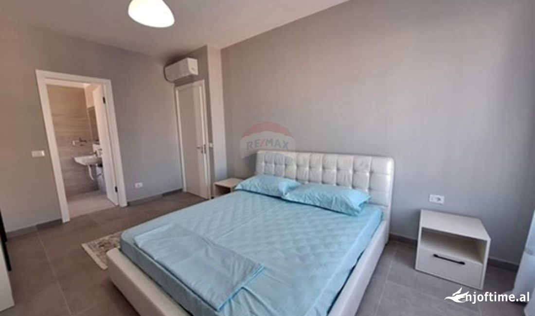 Shtepi me qera Apartament ne Tirane, 2+1, Mobilimi E mobiluar, Pagesa 750  Euro.
