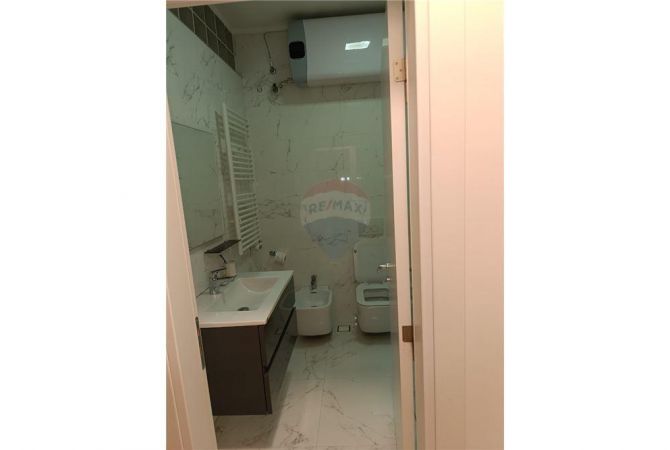 Shtepi me qera Apartament ne Tirane, 1+1, Mobilimi E mobiluar, Pagesa 700  Euro.