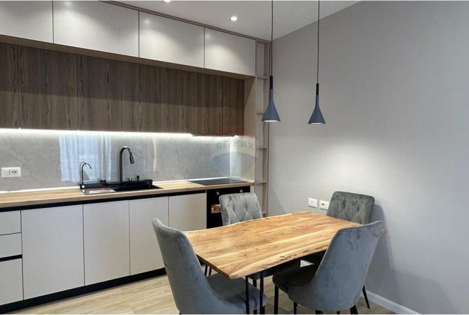 Shtepi me qera Apartament ne Tirane, 1+1, Mobilimi E mobiluar, Pagesa 500  Euro.