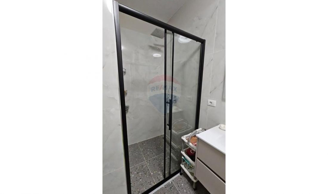 Shtepi me qera Apartament ne Tirane, 2+1, Mobilimi E mobiluar, Pagesa 600  Euro.