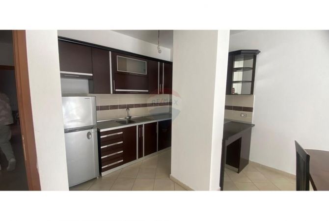 Apartament 2+1+2 per qira, qendra Kristal !