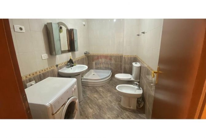 Apartament 2+1+2 per qira, qendra Kristal !