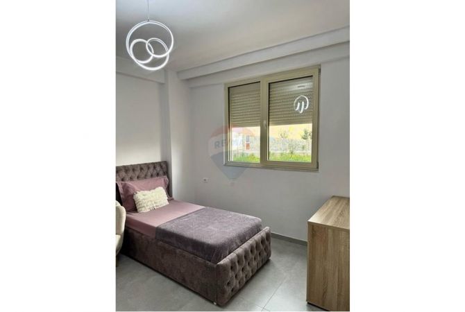 Shtepi me qera Apartament ne Tirane, 2+1, Mobilimi E mobiluar, Pagesa 500  Euro.