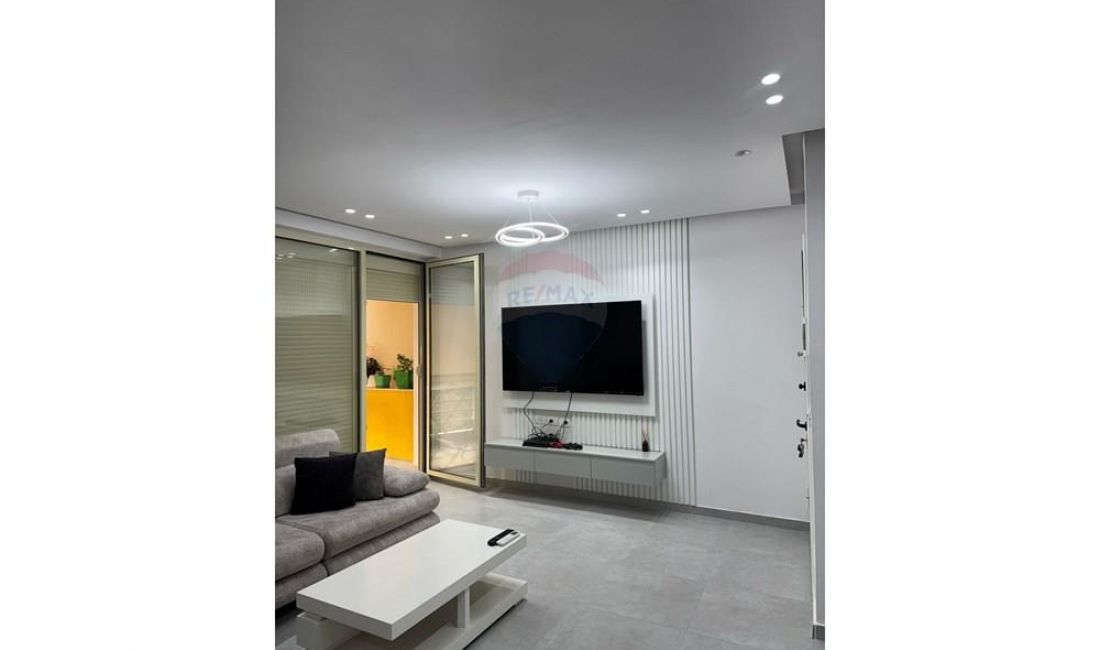 Shtepi me qera Apartament ne Tirane, 2+1, Mobilimi E mobiluar, Pagesa 500  Euro.