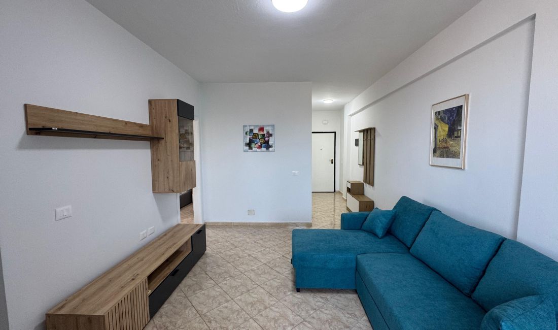 Shtepi me qera Apartament ne Tirane, 1+1, Mobilimi E mobiluar, Pagesa 550  Euro.