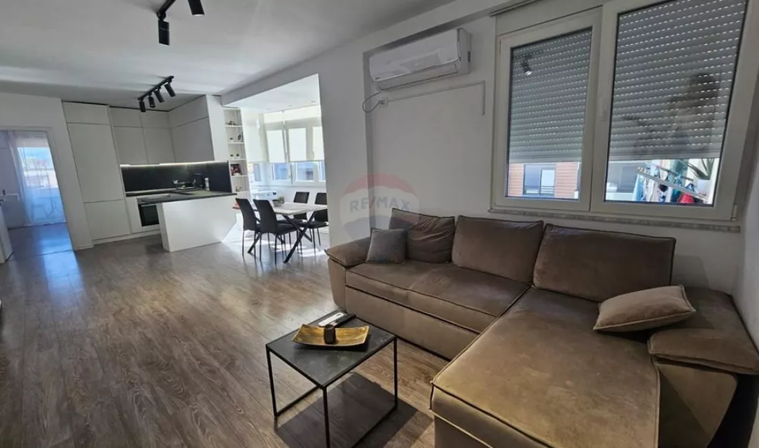 Shtepi me qera Apartament ne Tirane, 1+1, Mobilimi E mobiluar, Pagesa 700  Euro.