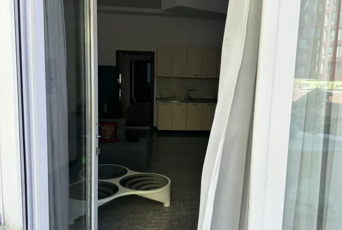 Shtepi me qera Apartament ne Tirane, 2+1, Mobilimi E mobiluar, Pagesa 650  Euro.