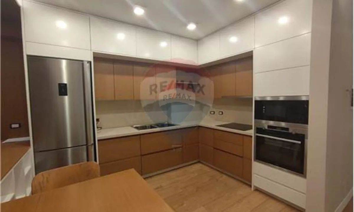 Shtepi me qera Apartament ne Tirane, 2+1, Mobilimi E mobiluar, Pagesa 850  Euro.