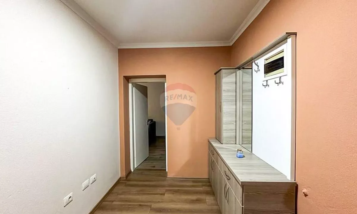 Shtepi me qera Apartament ne Tirane, 2+1, Mobilimi E mobiluar, Pagesa 600  Euro.
