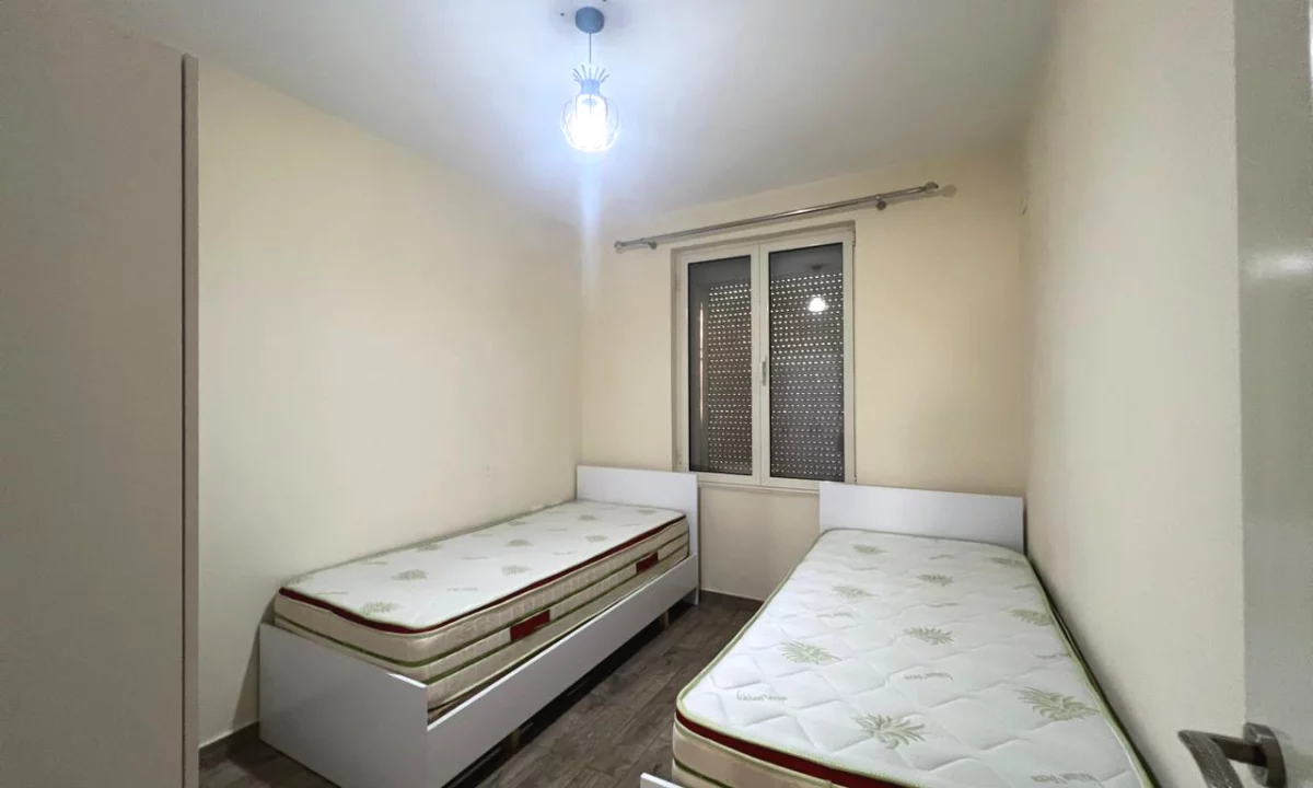 Shtepi me qera Apartament ne Tirane, 2+1, Mobilimi E mobiluar, Pagesa 600  Euro.