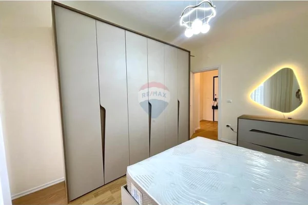 Shtepi me qera Apartament ne Tirane, 1+1, Mobilimi E mobiluar, Pagesa 700  Euro.