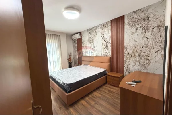 Shtepi me qera Apartament ne Tirane, 2+1, Mobilimi E mobiluar, Pagesa 1,000  Euro.