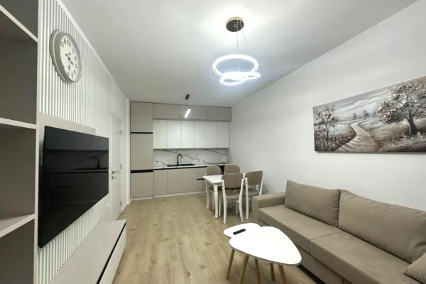 Shtepi me qera Apartament ne Tirane, 2+1, Mobilimi E mobiluar, Pagesa 1,000  Euro.