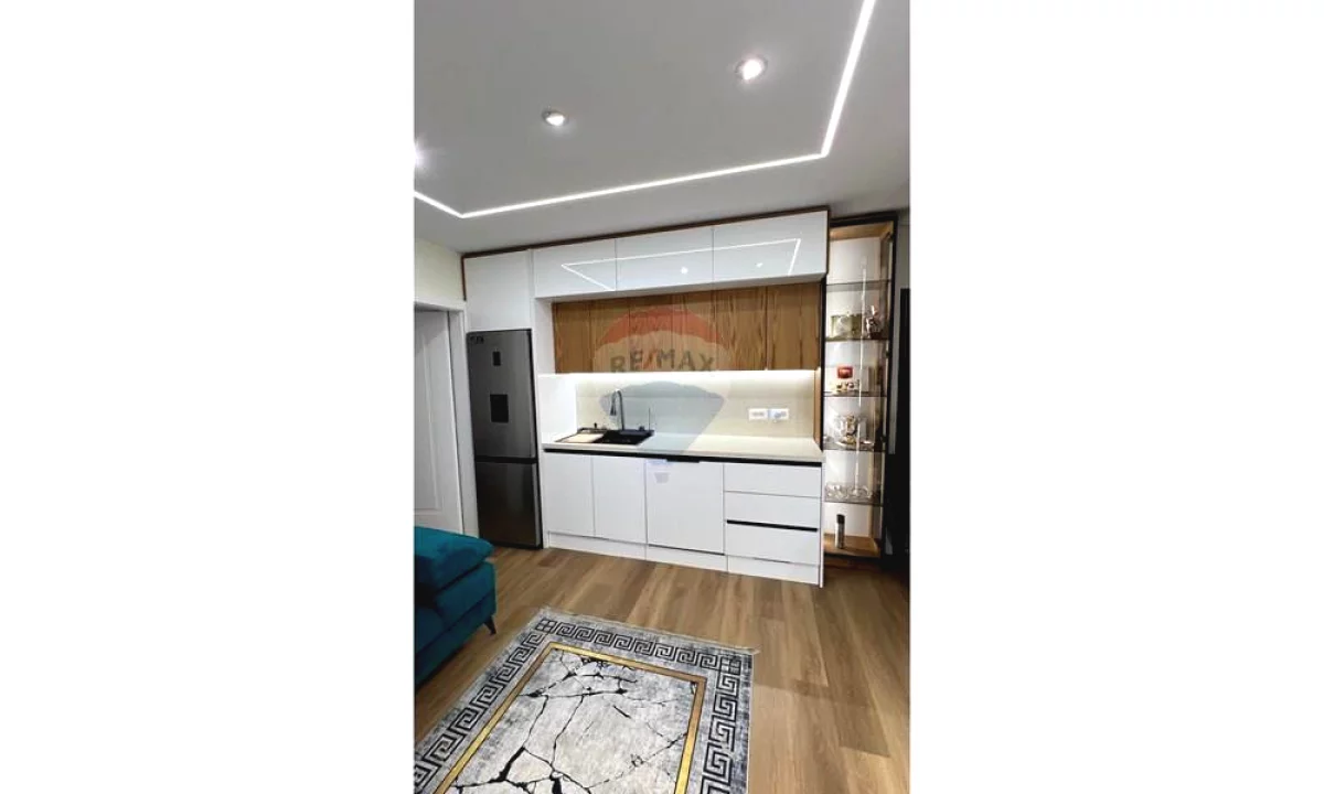 Shtepi me qera Apartament ne Tirane, 2+1, Mobilimi E mobiluar, Pagesa 650  Euro.