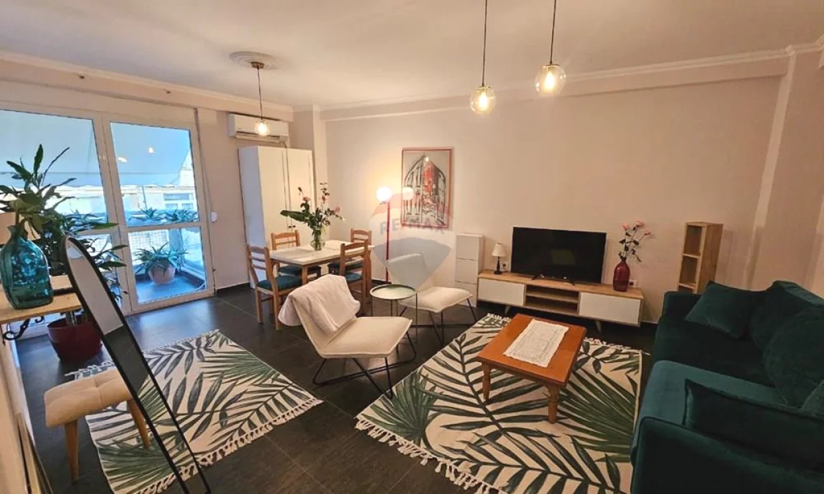 Shtepi me qera Apartament ne Tirane, 2+1, Mobilimi E mobiluar, Pagesa 850  Euro.