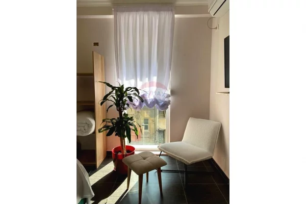 Shtepi me qera Apartament ne Tirane, 2+1, Mobilimi E mobiluar, Pagesa 850  Euro.