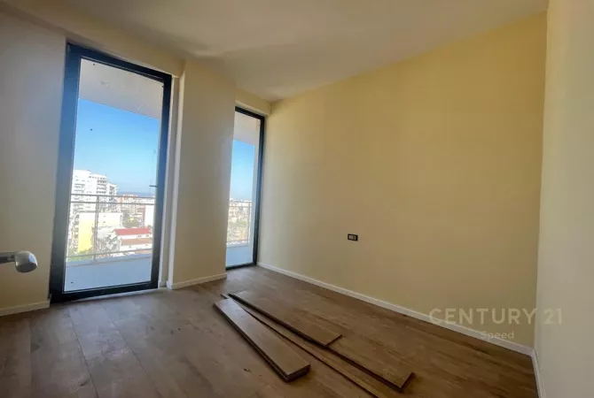 Apartament 2+1 me qira per zyra ne Rrugen Mize Peza!!    SPEED122239