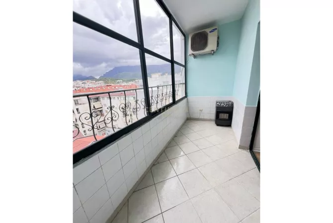 Shtepi me qera Apartament ne Tirane, 1+1, Mobilimi E mobiluar, Pagesa 400  Euro.