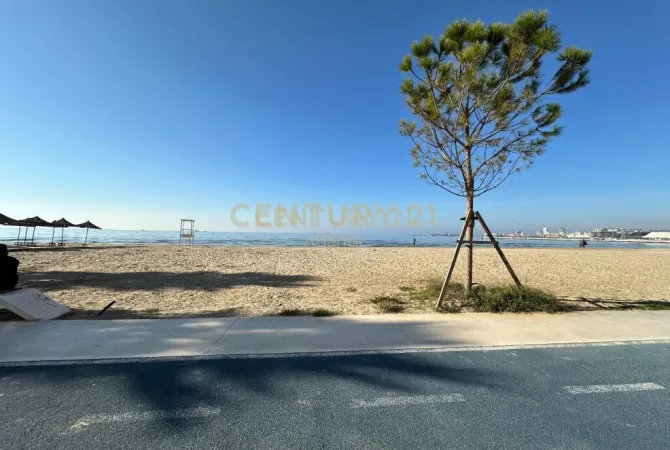 Business Property for Rent 5+1 in Durres - 3,350 Euro