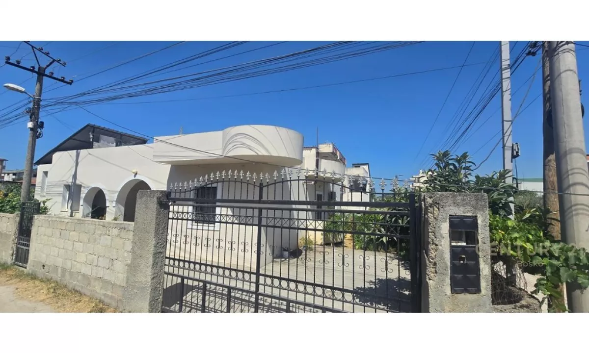 Shtepi ne shitje Shtepi Private ne Tirane, 3+1, Mobilimi E mobiluar, Pagesa 170,000  Euro.