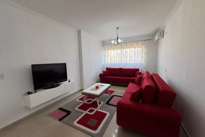 Shtepi me qera Apartament ne Tirane, 3+1, Mobilimi E mobiluar, Pagesa 700  Euro.