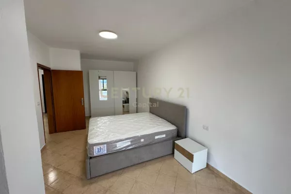 Shtepi me qera Apartament ne Tirane, 1+1, Mobilimi E mobiluar, Pagesa 500  Euro.