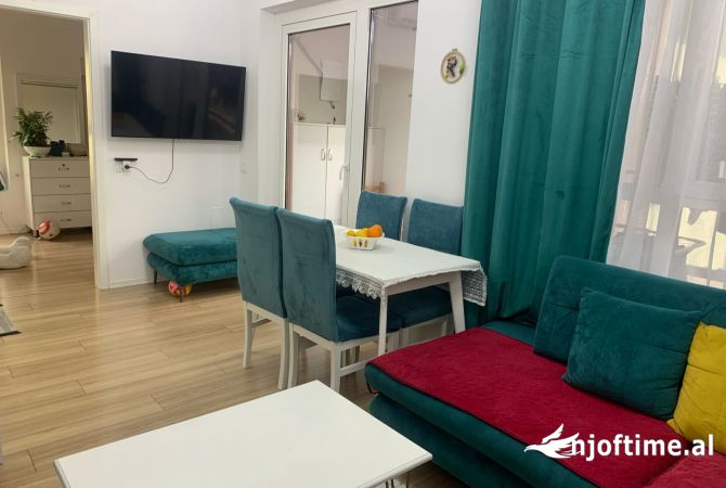 Shitet apartament 1+1 tek Mangalem 21!