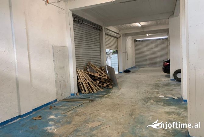 Jepet me qera magazine 160m2 QTU