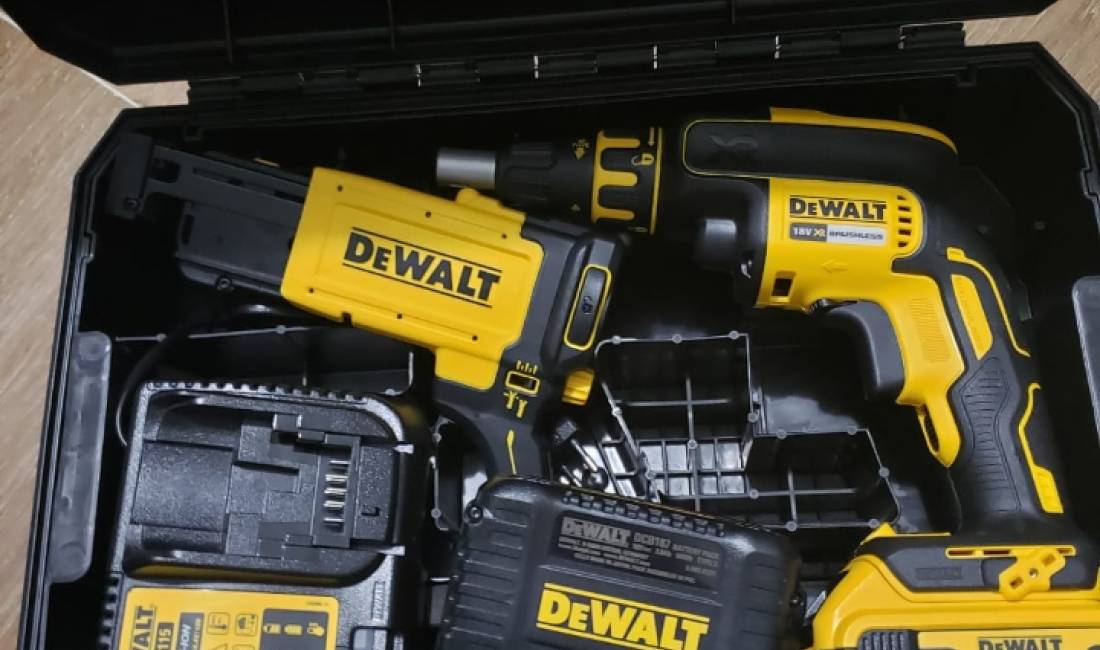 Vidiator gipsi dewalt I Ri ne valixhe