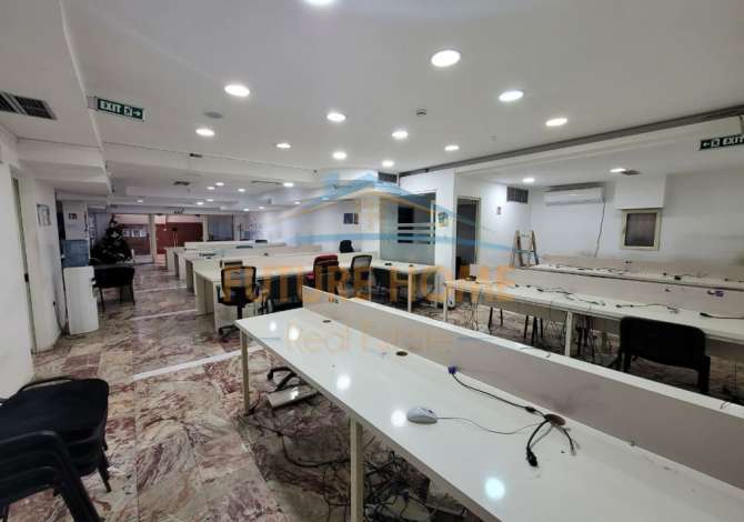 QERA AMBIENT ZYRASH RRUGA MYSLYM SHYRI TIRANE