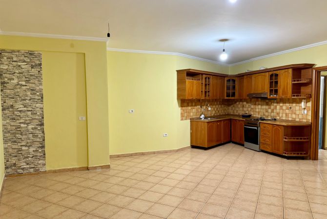 APARTAMENT 2+1+2 ME QIRA NE KINOSTUDIO