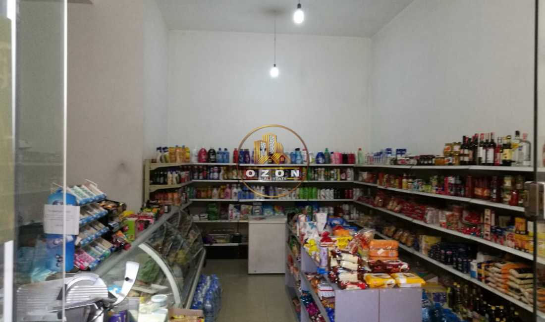 Shitet ambjent biznesi , bosh . 