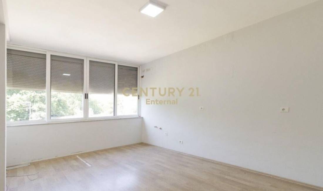 Zyre 2+1 per Qera  Rr. Blv. Zhan Dark 