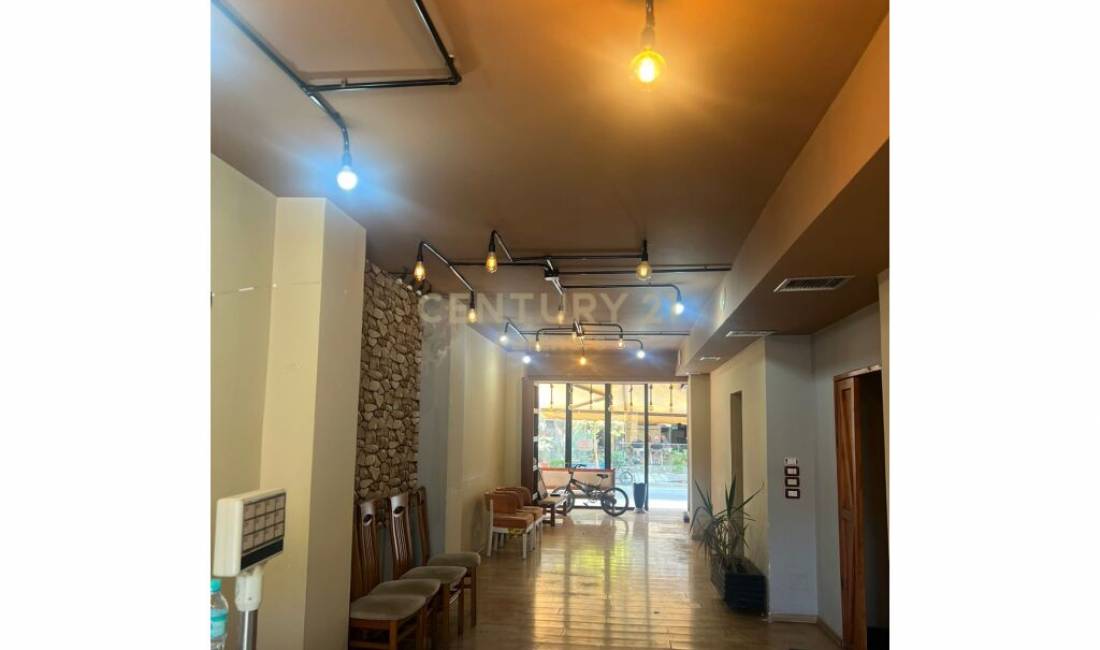 Ambient Biznesi per Qira prane Urgjences se Pediatrise - 84 m2, 700Euro/Muaji  Rruga Kongresi i Manasti
