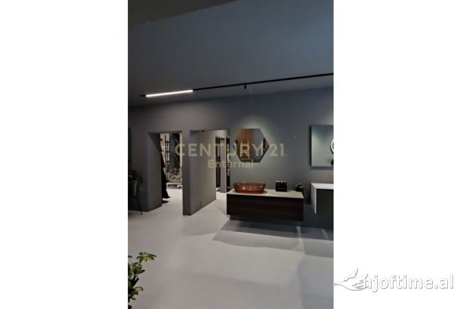 Business Property in Sale 1+1 in Tirana - 499,000 Euro
