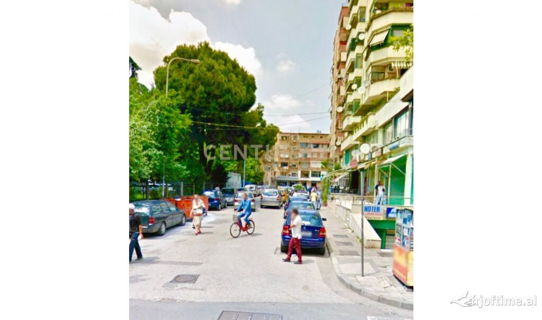 Te Gjykata e Tiranes, Bulevardi Gjergj Fishta shitet Ambient Biznesi 