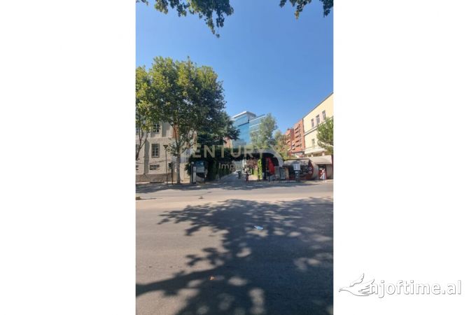 Business Property in Sale 1+1 in Tirana - 230,000 Euro