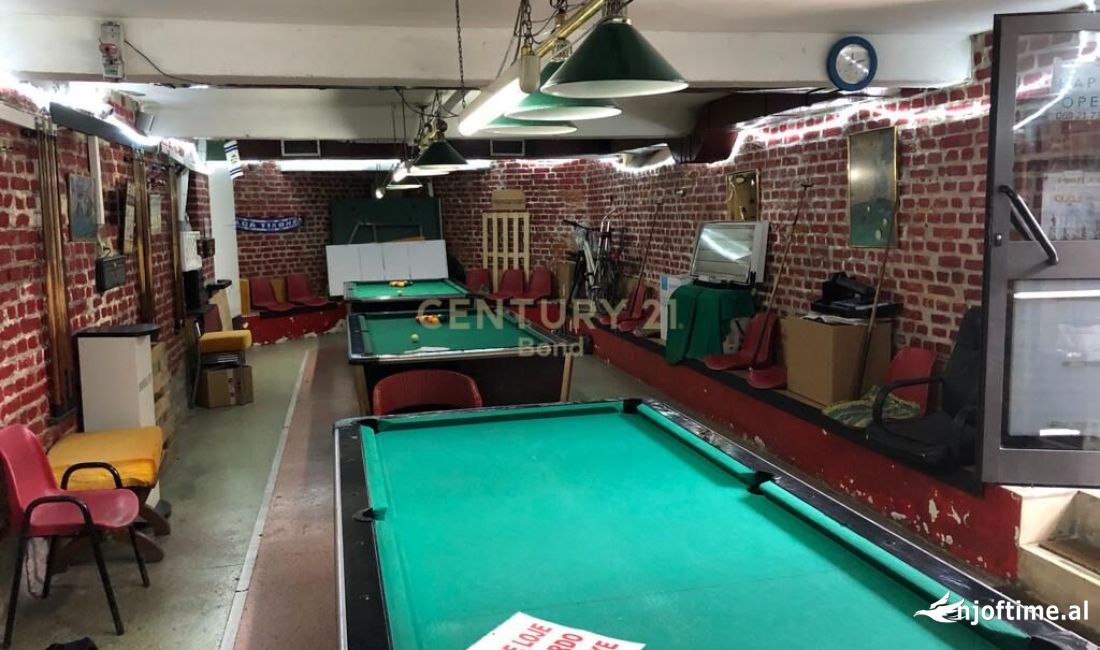 Ambjent per shitje te Ish-Blloku  