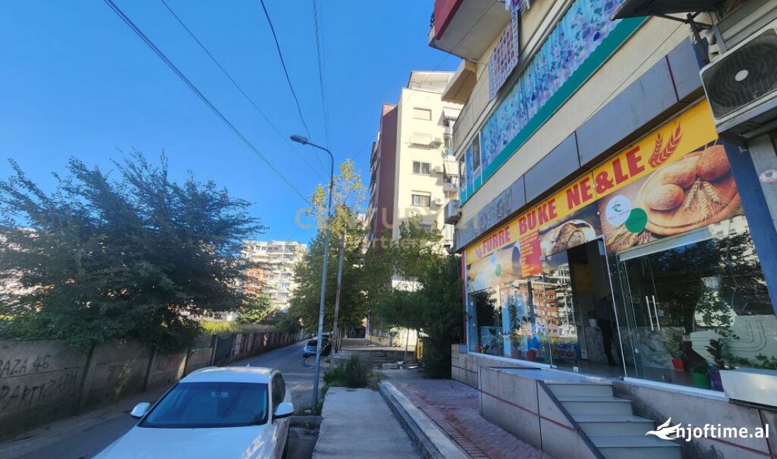 SHESIM NJESI KOMERCIALE NE YZBERISH!  