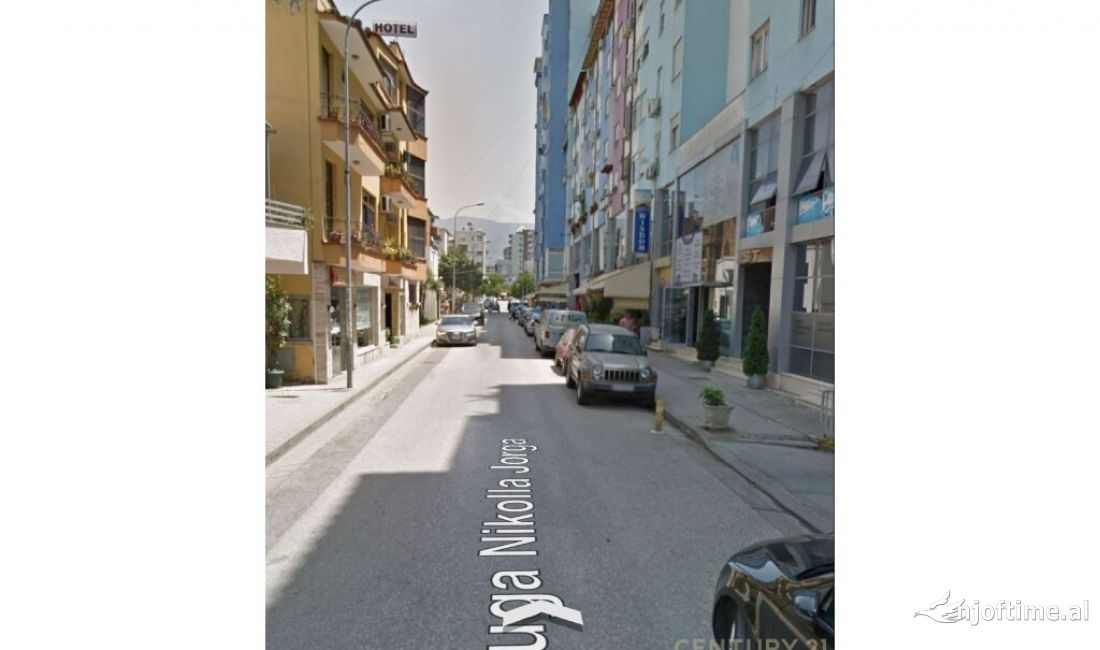 Dyqan 45m2 te Myslym Shyri