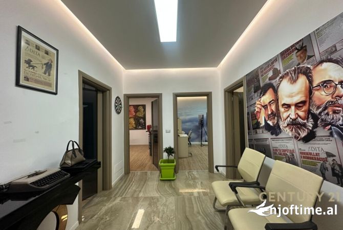 Ambiente Commerciale in Affitto 1+1 a Tirana - 1,400 Euro