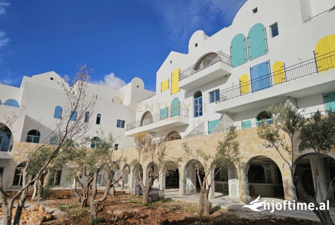 Shtepi ne shitje Apartament ne Sarande, 2+1, Mobilimi Bosh, pa mobiluar, Pagesa 630,000  Euro.