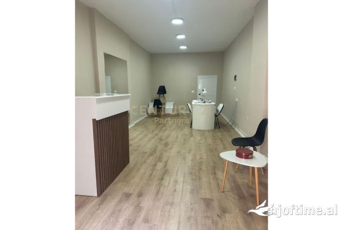 Business Property in Sale 1+1 in Tirana - 110,000 Euro