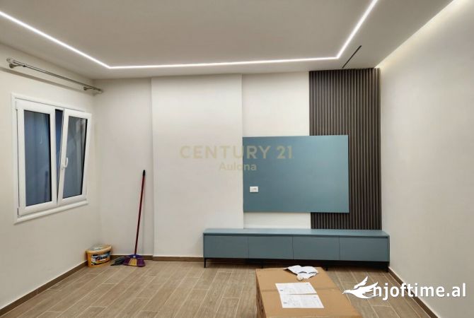 Shtepi me qera 4+1 ne Vlore - 1,666 Euro