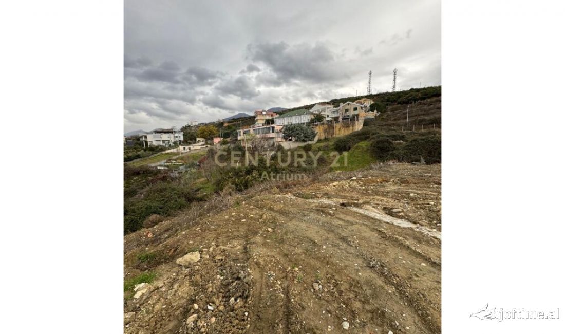 SHITET 4060 m2 TOKE NE FARKE !!! 