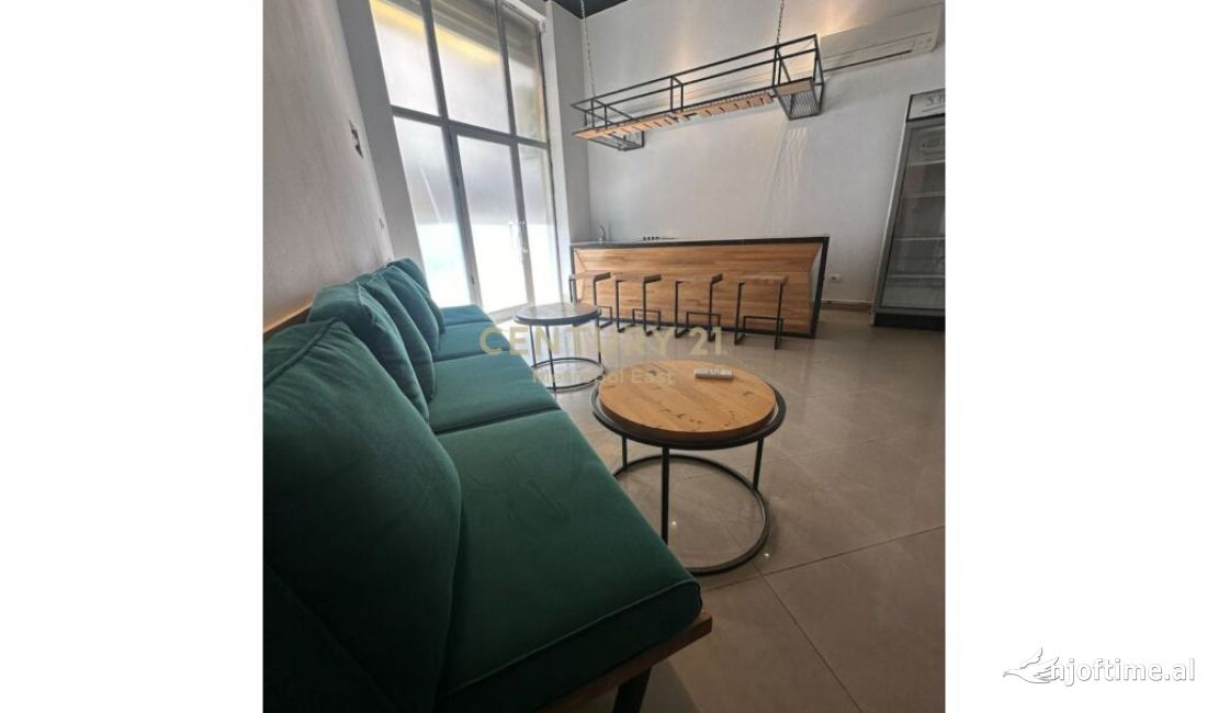 SHITET NJESI KOMERCIALE NE ASTIR 