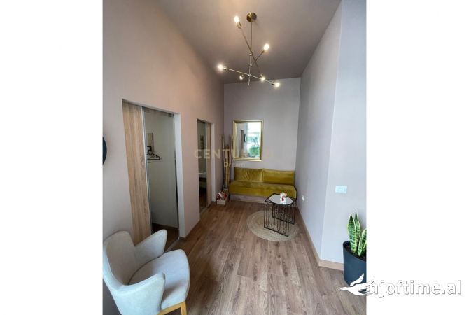 Ambient biznesi ne shitje 1+1 ne Tirane - 375,500 Euro