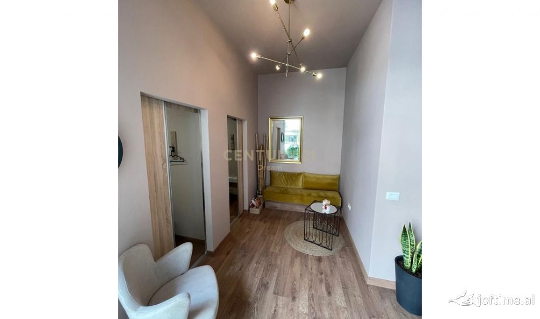 Shitet Ambient Komercial tek Myslym Shyri 